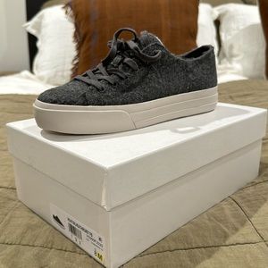 NWT VINCE heather grey sneaker (size 8)
